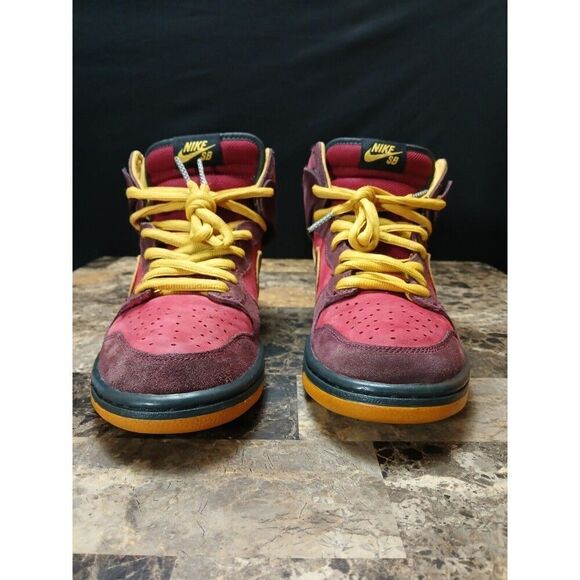 Size 8.5 - Nike SB Dunk High Premium Iron Man 2010 - Picture 6 of 16